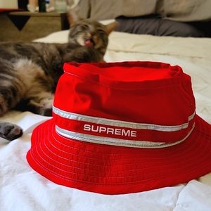 Supreme red bucket hat
